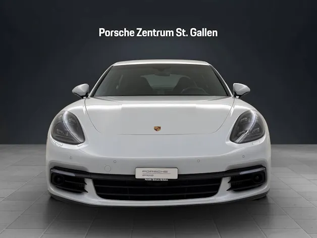 PORSCHE Panamera 4 E-Hybrid