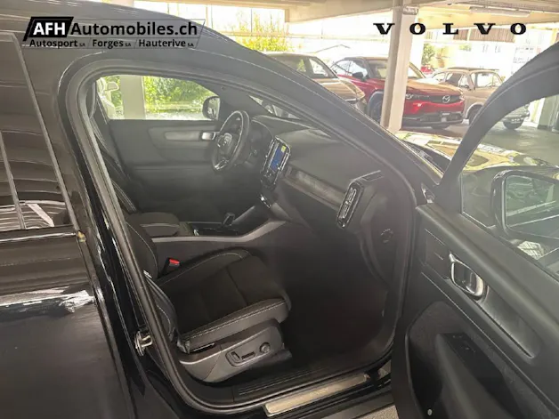 VOLVO EX40 Twin Black Edition AWD