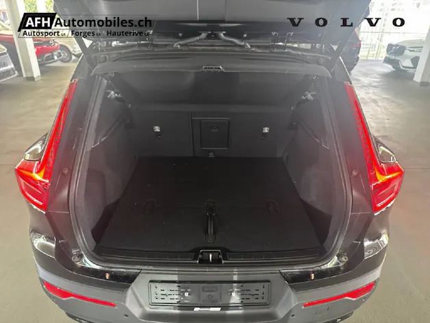 VOLVO EX40 Twin Black Edition AWD