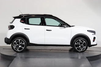 https://vehicle.imgix.net/4507057/fd1dd5f4-2b63-4f91-a9c9-4eebf7a45a26.JPG