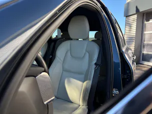 VOLVO XC60 2.0 B5 MH Inscription AWD