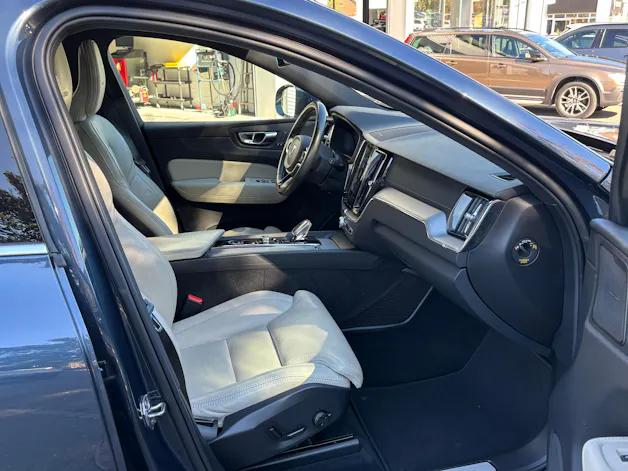 VOLVO XC60 2.0 B5 MH Inscription AWD