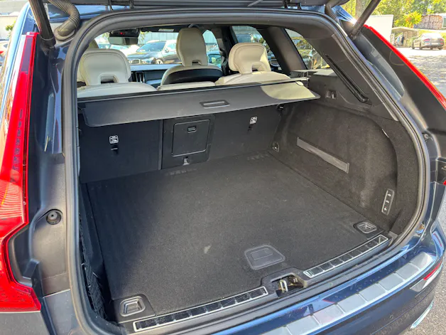 VOLVO XC60 2.0 B5 MH Inscription AWD