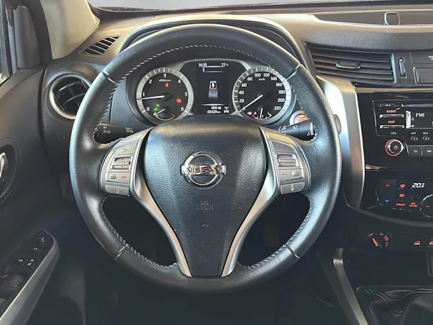 NISSAN Navara 2.3 dCi Double Cab N-Connecta S/S