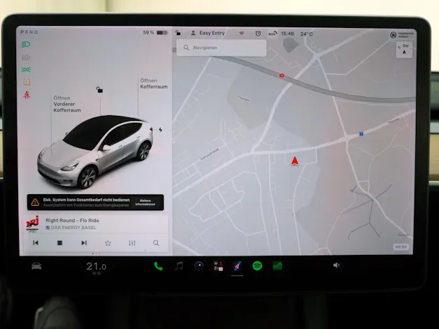 Tesla Model Y Long Range Dual AWD