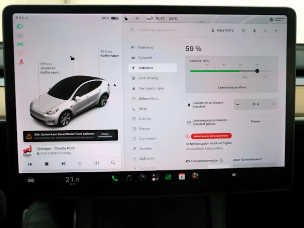 Tesla Model Y Long Range Dual AWD
