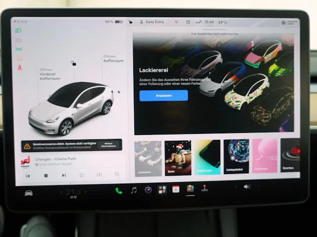 Tesla Model Y Long Range Dual AWD