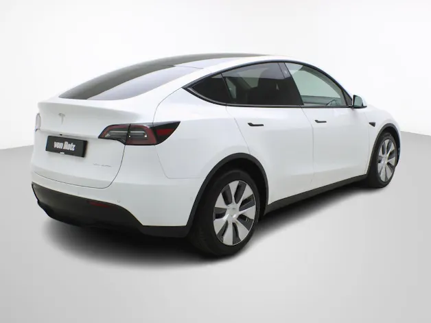 Tesla Model Y Long Range Dual AWD