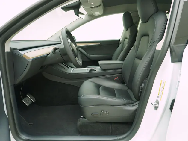 Tesla Model Y Long Range Dual AWD