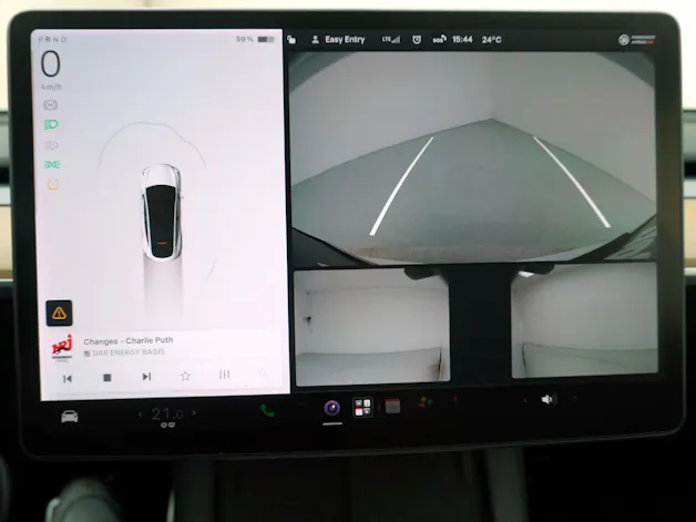 Tesla Model Y Long Range Dual AWD