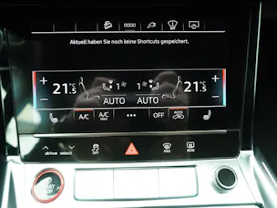 AUDI e-tron S quattro