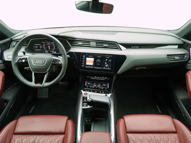 AUDI e-tron S quattro