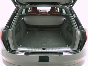 AUDI e-tron S quattro