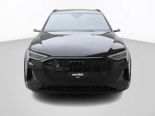 AUDI e-tron S quattro