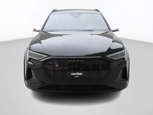 AUDI e-tron S quattro