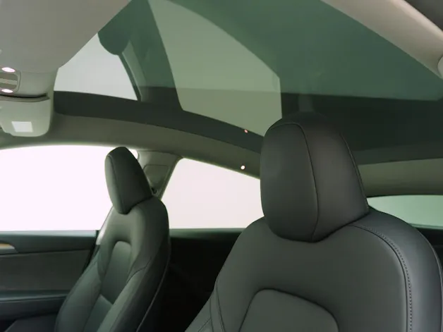 Tesla Model Y Long Range Dual AWD