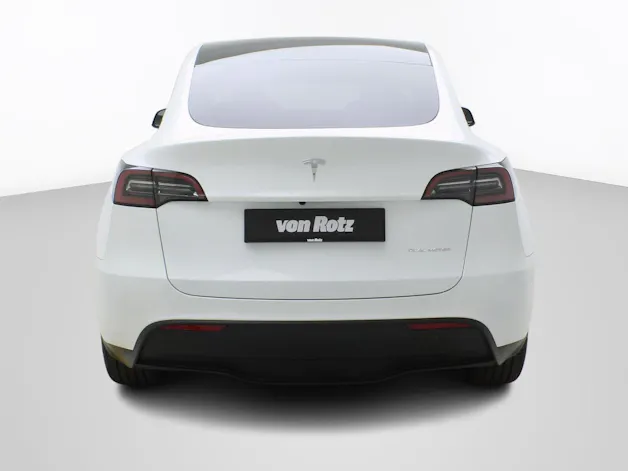 Tesla Model Y Long Range Dual AWD