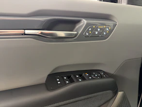 https://vehicle.imgix.net/4507534/ff7a416f-9a95-4fb4-b840-5ed96397997b.jpg