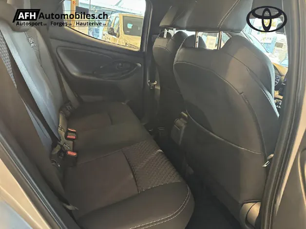 Toyota Yaris 1.5 VVT-i HSD Premium