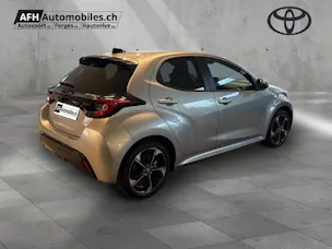 Toyota Yaris 1.5 VVT-i HSD Premium