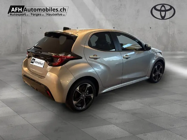 Toyota Yaris 1.5 VVT-i HSD Premium