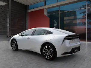 Toyota Prius 2.0 Plug-In-Hybrid Style