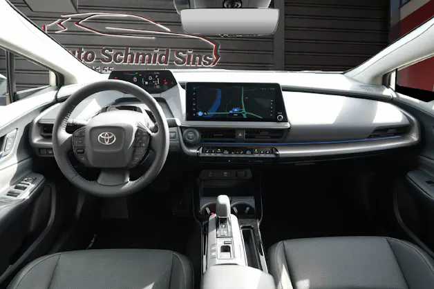 Toyota Prius 2.0 Plug-In-Hybrid Style