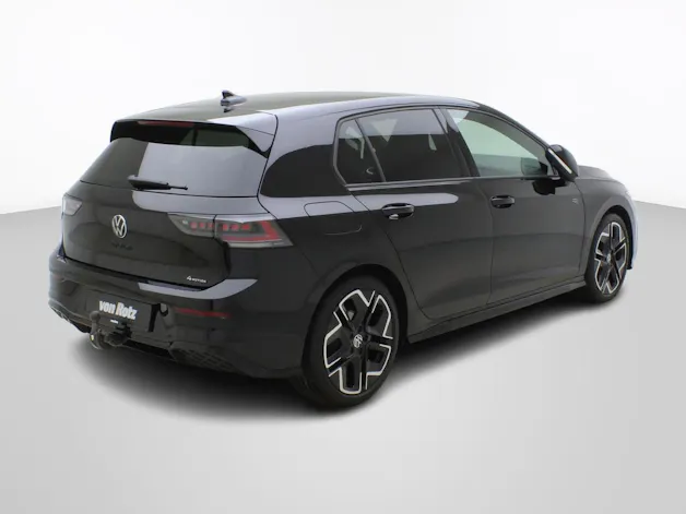 VW Golf 8.5 2.0 TSI DSG R-Line Black Style 4Motion