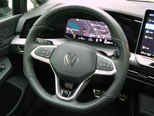 VW Golf 8.5 2.0 TSI DSG R-Line Black Style 4Motion