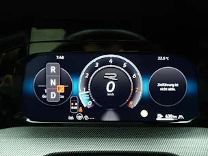VW Golf 8.5 2.0 TSI DSG R-Line Black Style 4Motion