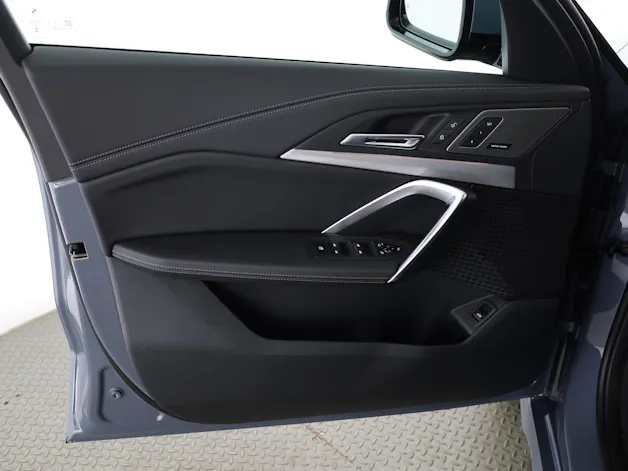 BMW X1 U11 23i xDrive paddles