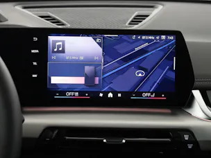 BMW X1 U11 23i xDrive paddles