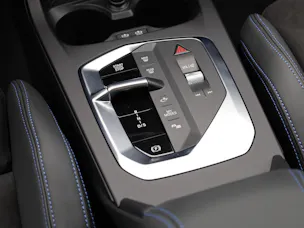 BMW X1 U11 23i xDrive paddles