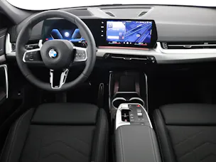 BMW X1 U11 23i xDrive paddles