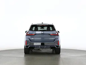 BMW X1 U11 23i xDrive paddles