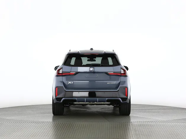 BMW X1 U11 23i xDrive paddles