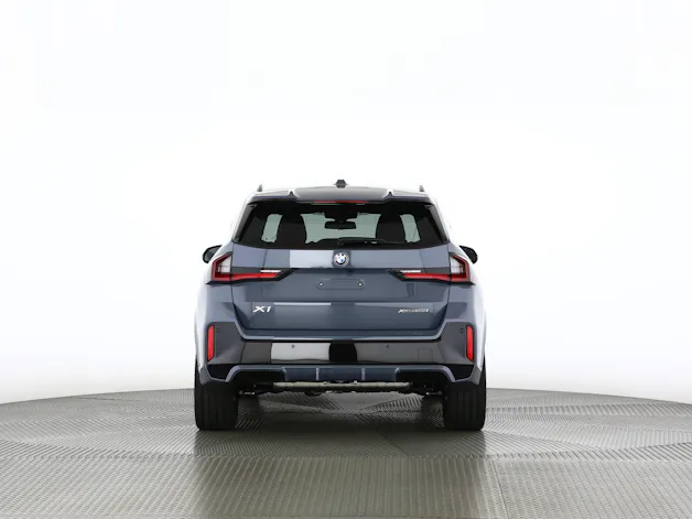 BMW X1 U11 23i xDrive paddles