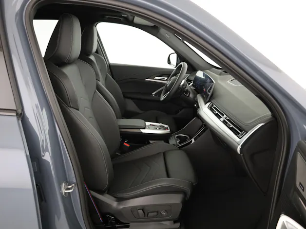 BMW X1 U11 23i xDrive paddles