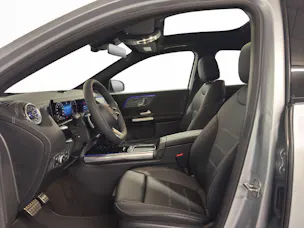 MERCEDES-BENZ GLA 250 AMG Line 4Matic Swiss Star