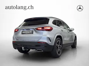 MERCEDES-BENZ GLA 250 AMG Line 4Matic Swiss Star