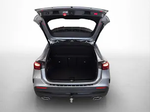 MERCEDES-BENZ GLA 250 AMG Line 4Matic Swiss Star