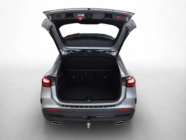MERCEDES-BENZ GLA 250 AMG Line 4Matic Swiss Star