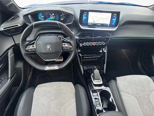 PEUGEOT 208 e-GT