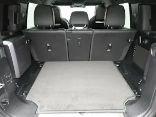 Land Rover Defender 110 4.4 V8 Octa