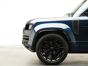 Fahrzeugbild LAND ROVER Defender 110 4.4 V8 Octa