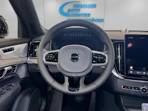 VOLVO XC90 2.0 B5 MH Ultra Dark AWD