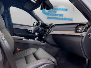 VOLVO XC90 2.0 B5 MH Ultra Dark AWD