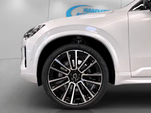 VOLVO XC90 2.0 B5 MH Ultra Dark AWD