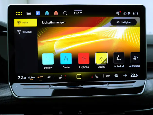 VW Golf 8.5 2.0 TSI DSG R-Line Black Style 4Motion