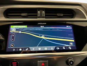 https://vehicle.imgix.net/4508023/eafce5b6-d856-458e-9688-034790c4ea30.jpg